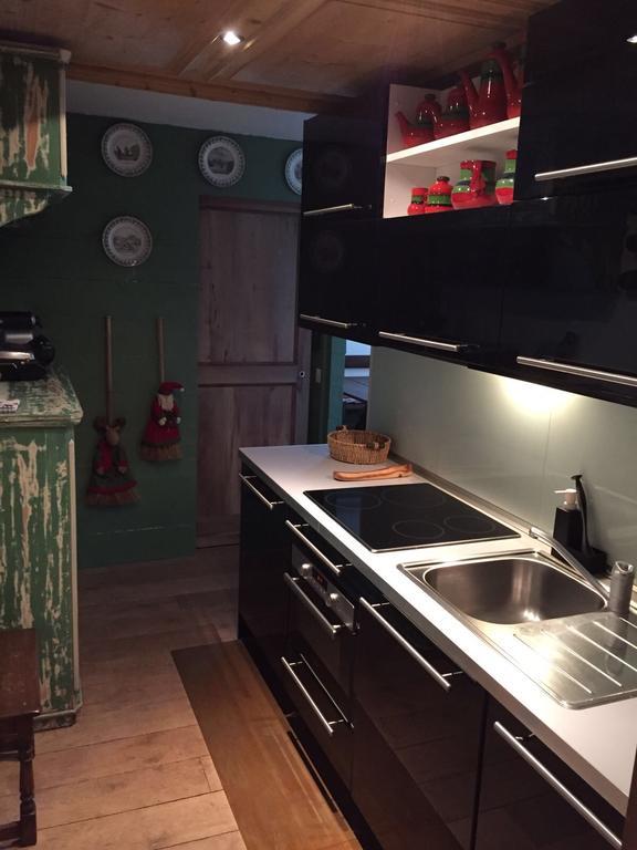 Meschihouse - Chesa Engadina Apartment Samedan Luaran gambar